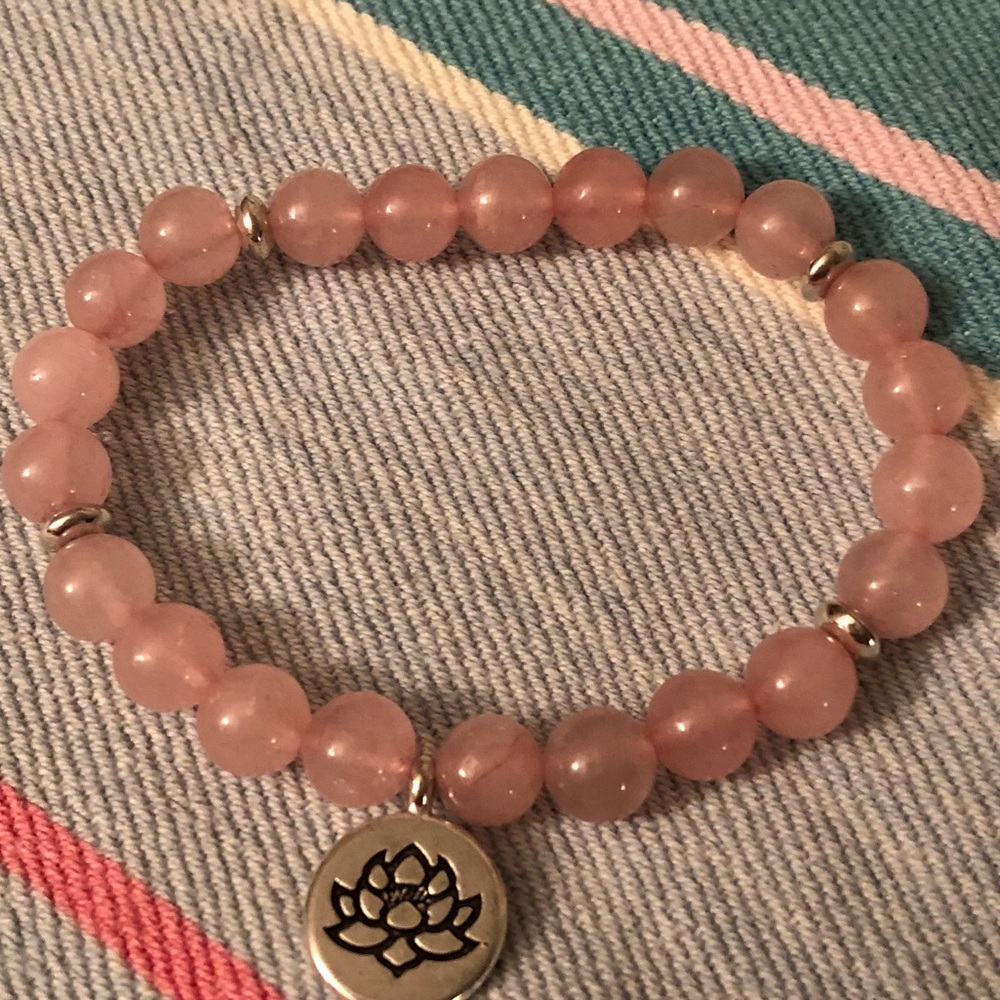 SALE 🍎 Beautiful pink stone BoHo prayer bracelet - Picture 2 of 4